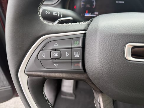 New 2026 Jeep Grand Cherokee Altitude RWD image 30