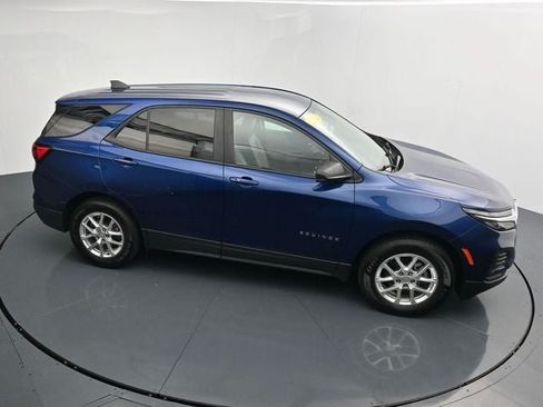 Used 2022 Chevrolet Equinox LS w/ LS Convenience Package AWD/4WD image 31