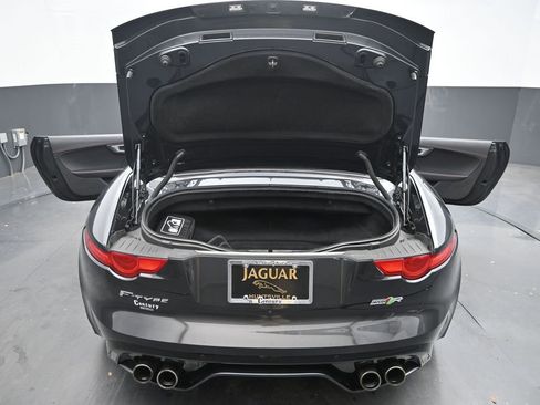 Used 2017 Jaguar F-TYPE R image 13