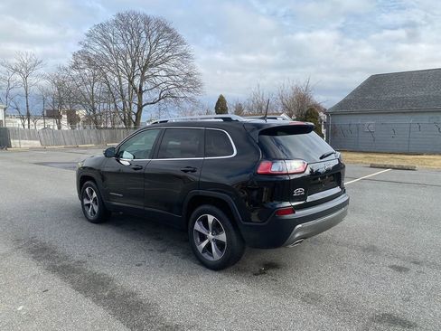Used 2019 Jeep Cherokee Limited image 8