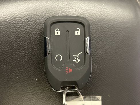 Used 2017 GMC Acadia Denali w/ Technology Package image 10