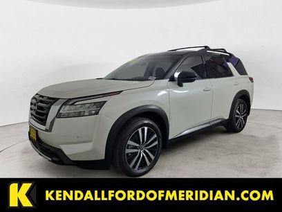 Used 2024 Nissan Pathfinder Platinum w/ Cargo Package