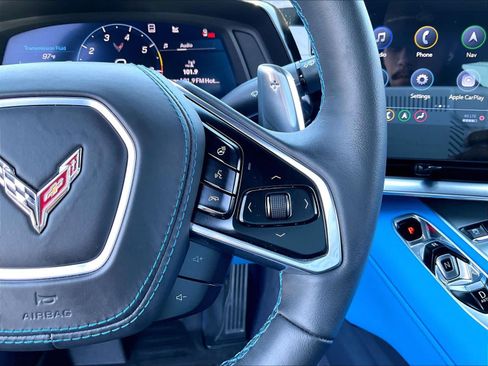 Used 2021 Chevrolet Corvette Stingray Premium Cpe w/ Z51 Performance Package RWD image 21