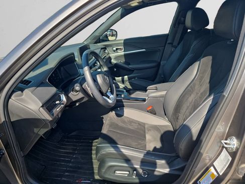 Used 2025 Acura Integra A-Spec image 9