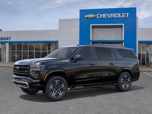 New 2026 Chevrolet Suburban Z71 w/ Z71 Off-Road Package AWD/4WD image 7