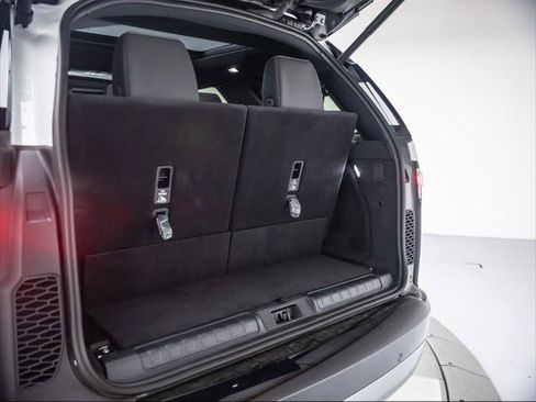 New 2026 Land Rover Discovery Limited Edition AWD/4WD image 32