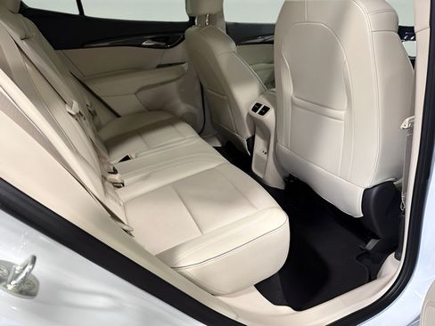 Used 2022 Buick Envision Essence w/ Technology Package I FWD image 29