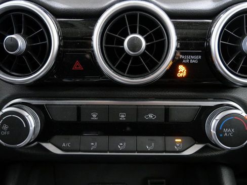 Used 2022 Nissan Sentra SV image 18