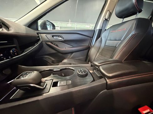 Used 2025 Nissan Rogue SV w/ Rock Creek Premium Package image 22