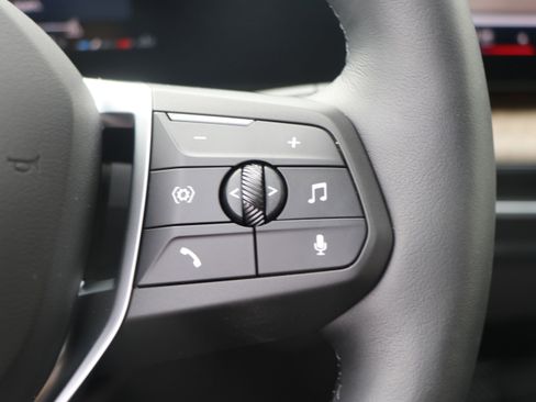 Certified 2025 BMW X1 xDrive28i w/ Technology Package image 19