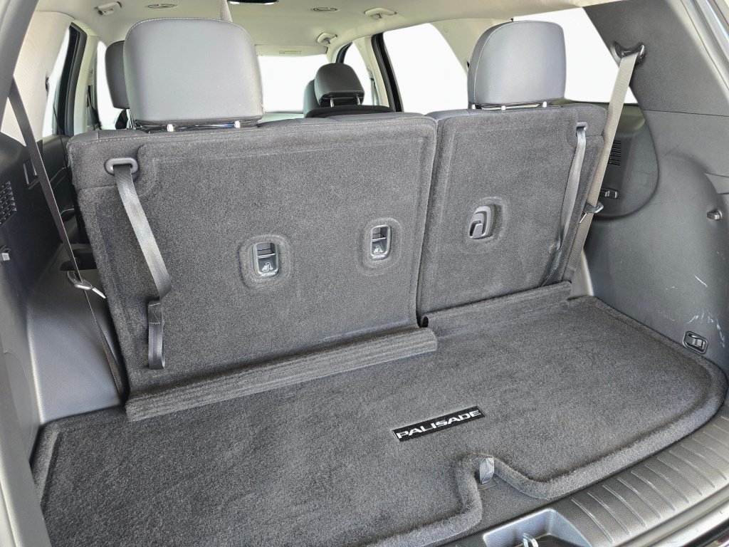 Used 2025 Hyundai Palisade SEL AWD/4WD image 16