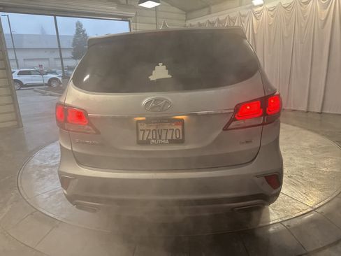 Used 2017 Hyundai Santa Fe SE w/ SE Ultimate Tech Package 03 image 6