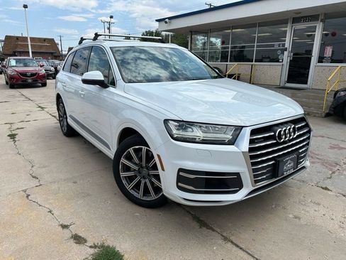 Used 2018 Audi Q7 3.0T Prestige AWD/4WD image 1