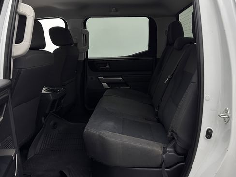 Used 2022 Toyota Tundra SR5 w/ SR5 Convenience Package AWD/4WD image 23