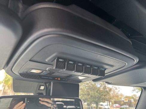 Used 2023 Ford Bronco Badlands image 26