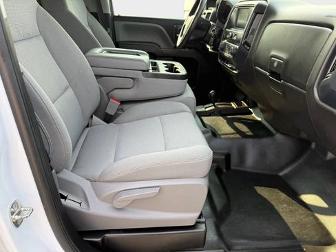 Used 2019 Chevrolet Silverado 2500 W/T AWD/4WD image 12