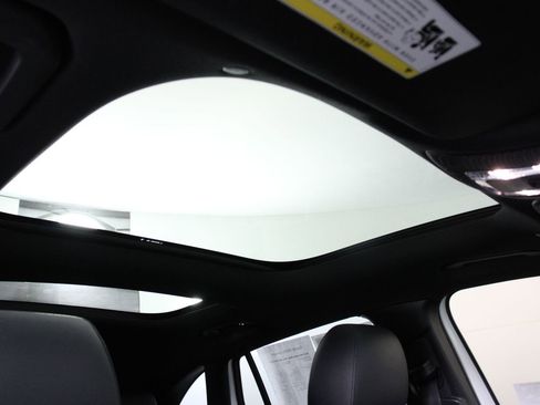 Used 2022 Mercedes-Benz GLA 250 4MATIC image 23