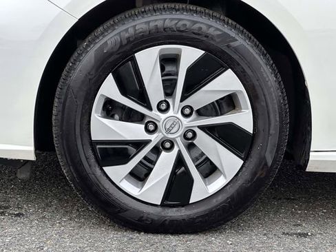 Certified 2025 Nissan Altima 2.5 S image 8