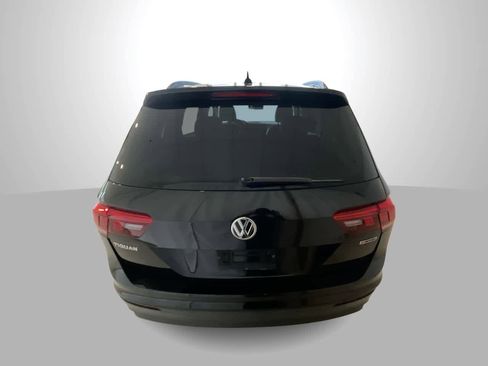 Used 2019 Volkswagen Tiguan SE w/ Panoramic Sunroof Package image 7