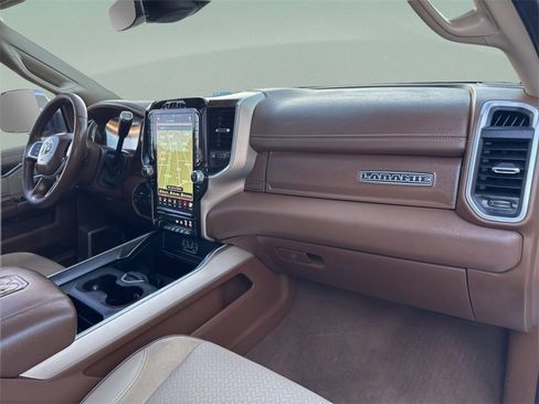 Used 2020 RAM 2500 Laramie image 38