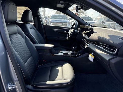 New 2026 Buick Envista Avenir image 23