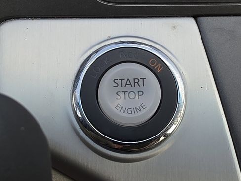 Used 2011 Nissan Murano LE AWD/4WD image 26