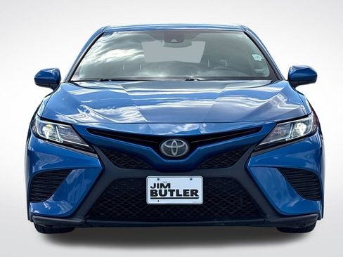 Used 2019 Toyota Camry SE FWD image 12