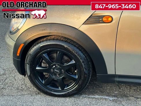 Used 2009 MINI Cooper Convertible image 7