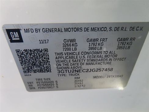 Used 2018 GMC Sierra 1500 SLT w/ SLT Premium Package AWD/4WD image 29