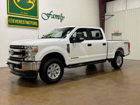 Used 2022 Ford F250 XL w/ STX Appearance Package AWD/4WD image 3