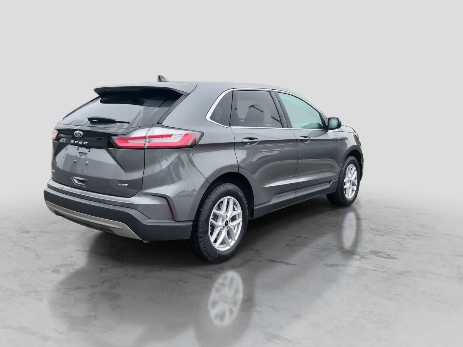 Used 2024 Ford Edge SEL w/ Convenience Package AWD/4WD image 8