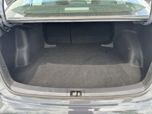 Used 2024 Toyota Corolla LE FWD image 4