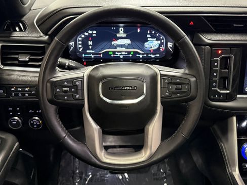 Used 2022 GMC Yukon XL Denali AWD/4WD image 20