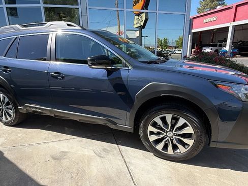 Used 2025 Subaru Outback Limited XT AWD/4WD image 3