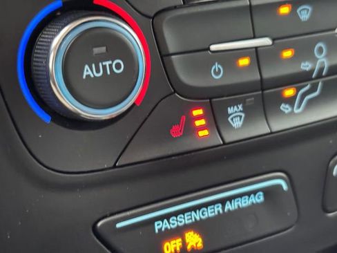 Used 2017 Ford Escape Titanium image 22