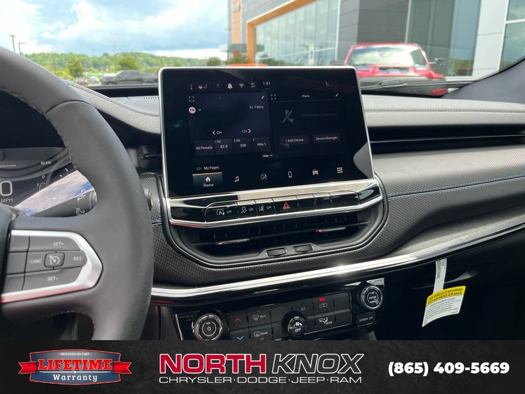 New 2026 Jeep Compass Latitude AWD/4WD image 10