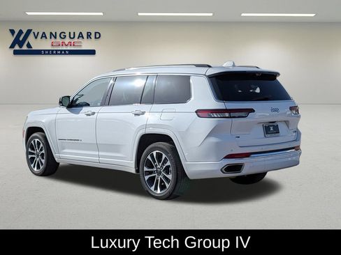 Used 2022 Jeep Grand Cherokee L Overland w/ Luxury Tech Group IV RWD image 5