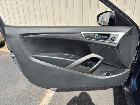 Used 2012 Hyundai Veloster FWD image 33