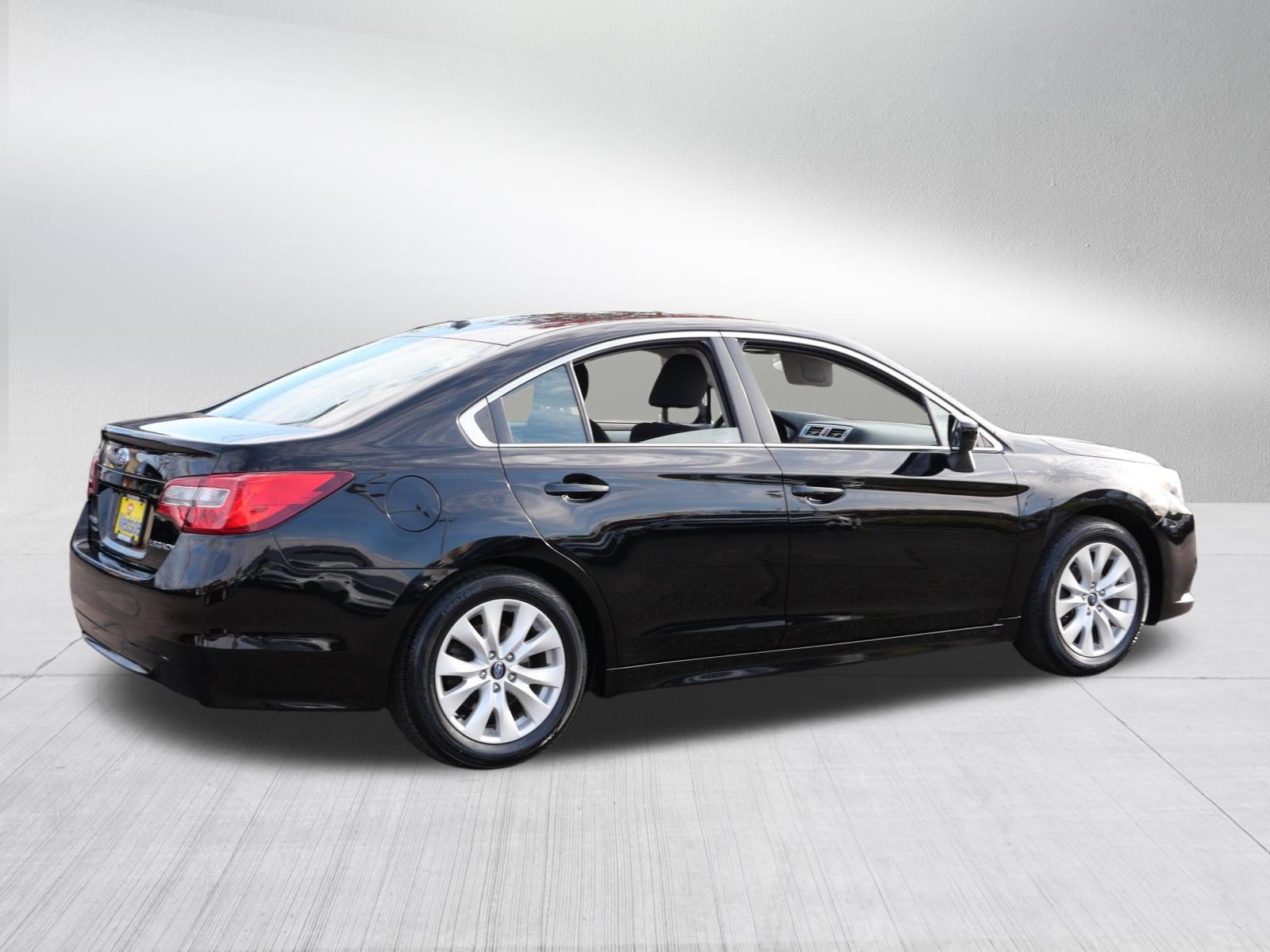 Used 2015 Subaru Legacy 2.5i Premium AWD/4WD image 7