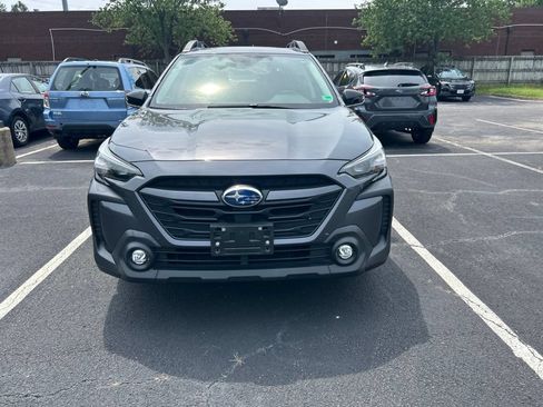 Certified 2025 Subaru Outback Premium AWD/4WD image 9