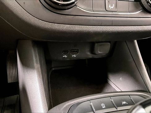 Certified 2024 Buick Envista Preferred w/ Advanced Safety Package FWD image 15