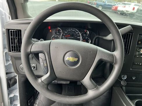 New 2026 Chevrolet Express 3500 LS RWD image 11