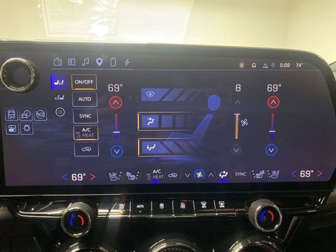 Used 2024 Chevrolet Blazer EV RS AWD/4WD image 20