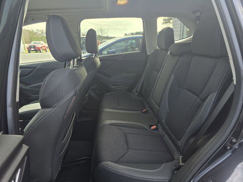 Used 2019 Subaru Forester Premium image 12