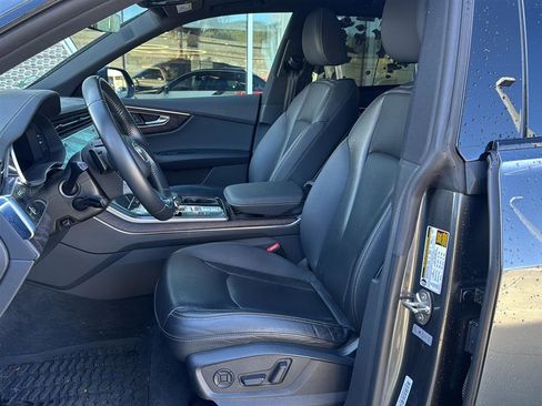 Used 2020 Audi Q8 Prestige image 12