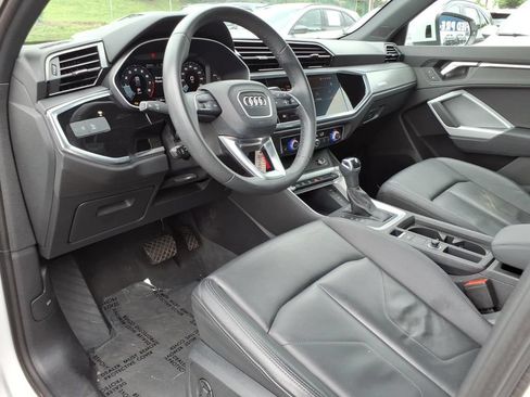 Used 2025 Audi Q3 2.0T Premium AWD/4WD image 12