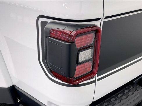 New 2026 Jeep Gladiator Rubicon AWD/4WD image 15
