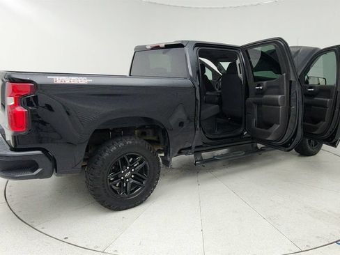 Used 2021 Chevrolet Silverado 1500 Custom Trail Boss AWD/4WD image 12