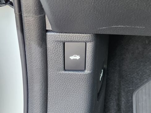 Used 2026 Honda Accord LX image 24