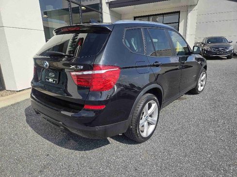 Used 2017 BMW X3 xDrive28i image 3